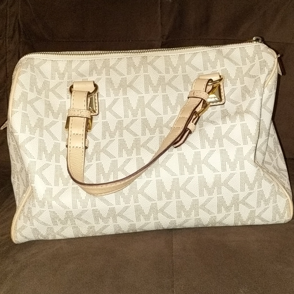Michael Kors Handbag - Picture 3 of 6
